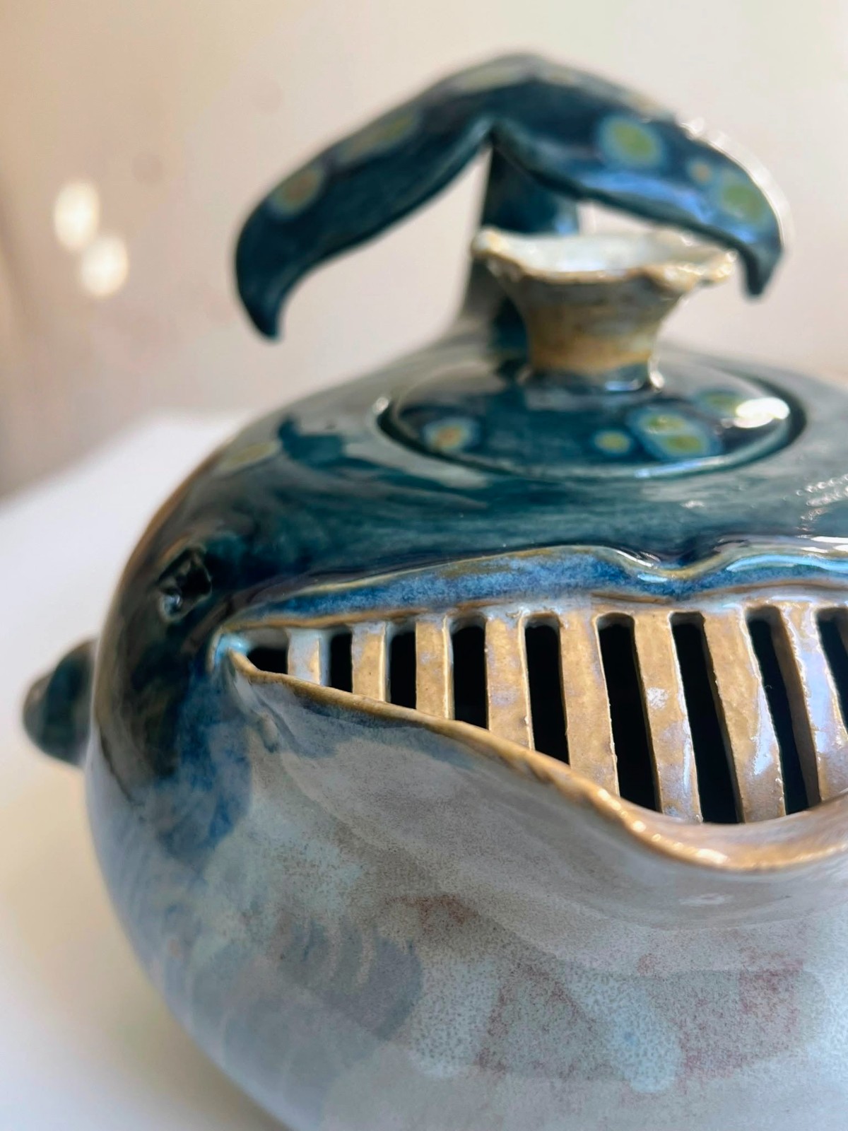 « Whale » teapot, detail - openwork baleen and tail-shaped handle